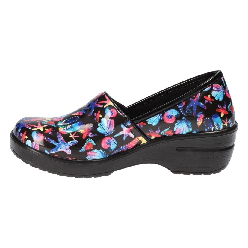 Lyndee Slip Resistant Clogs