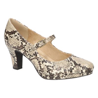 Easy Street Women's Zest Platform Pumps, 7.5W
