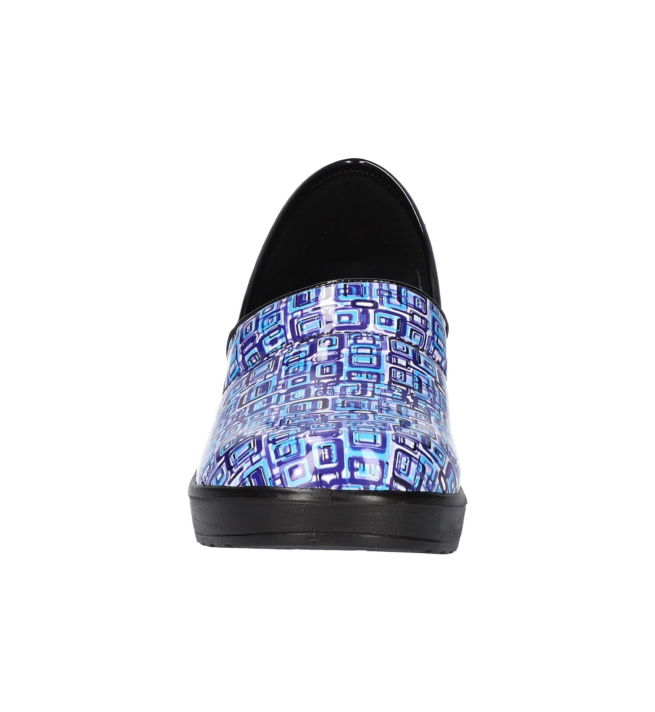 Lyndee Slip Resistant Clogs