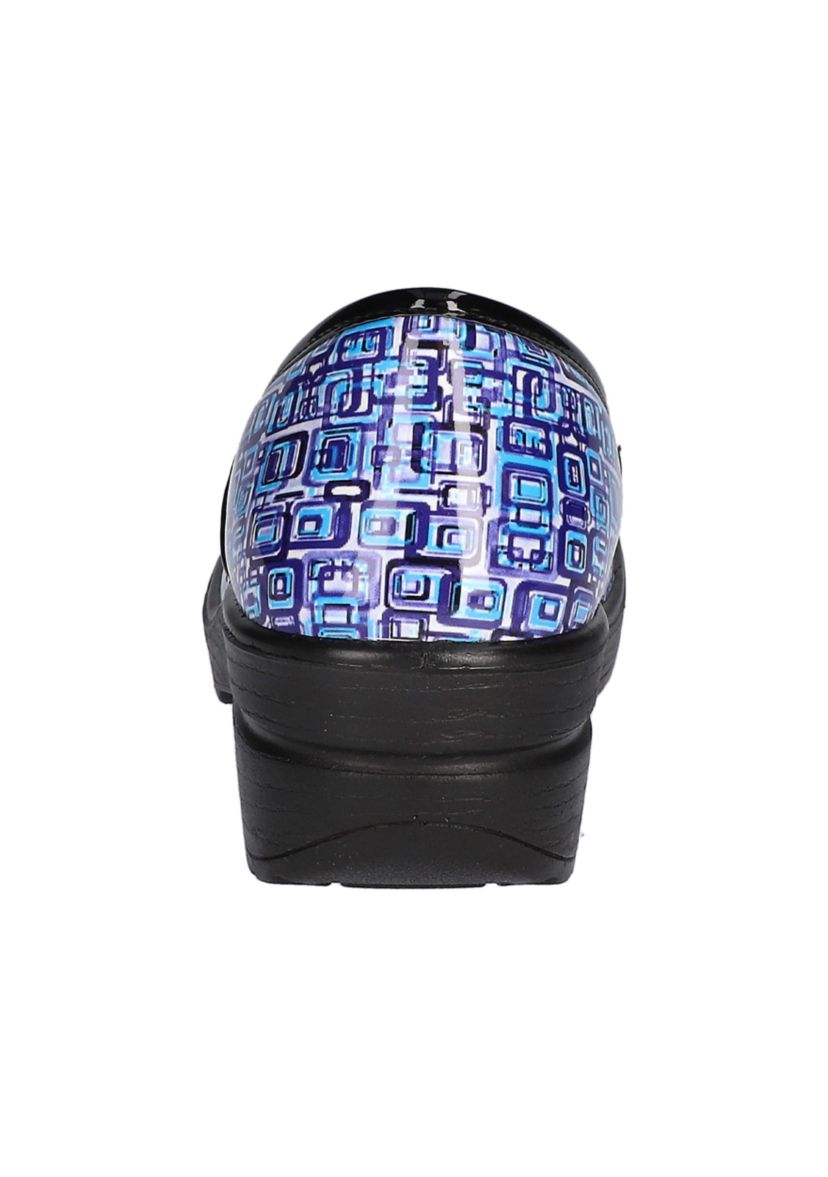 Lyndee Slip Resistant Clogs