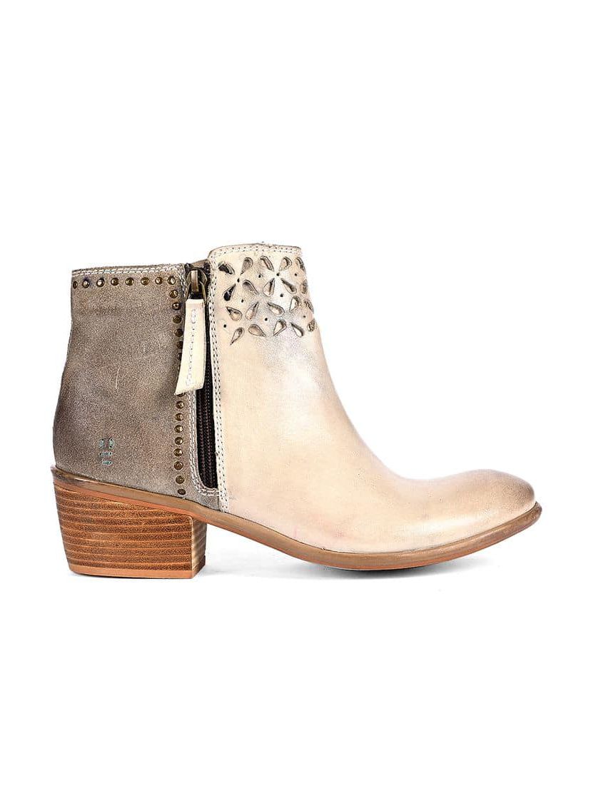 Liz Cutout Boots
