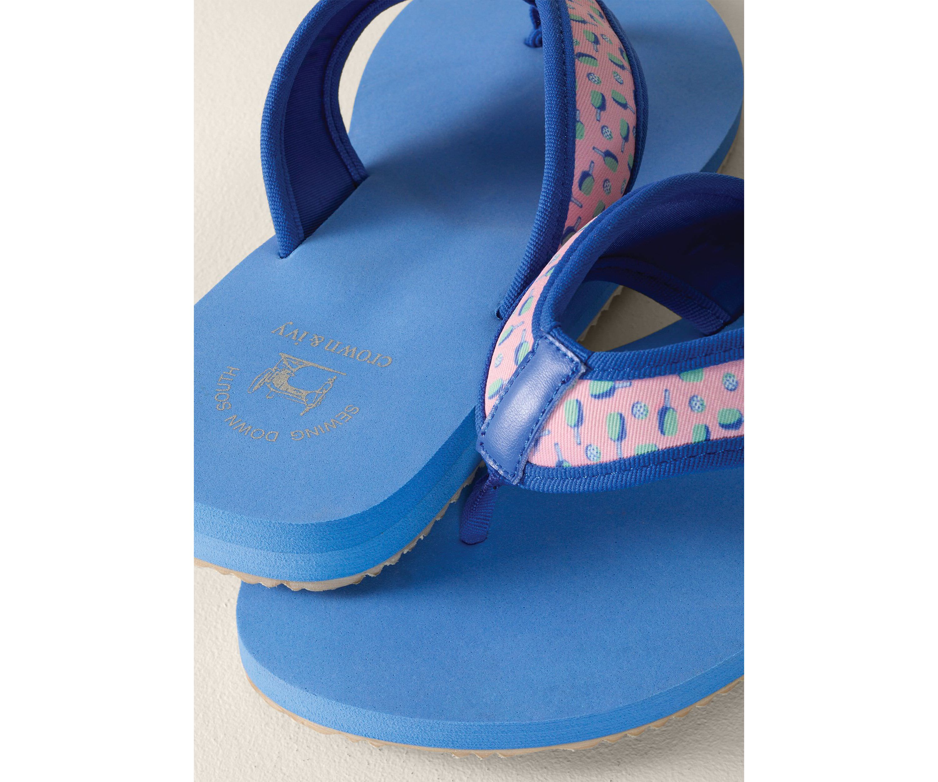 Sewing Down South x Crown & Ivy™ Mens Eva Flip Flop Sandals