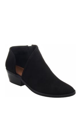 belk orthopedic shoes
