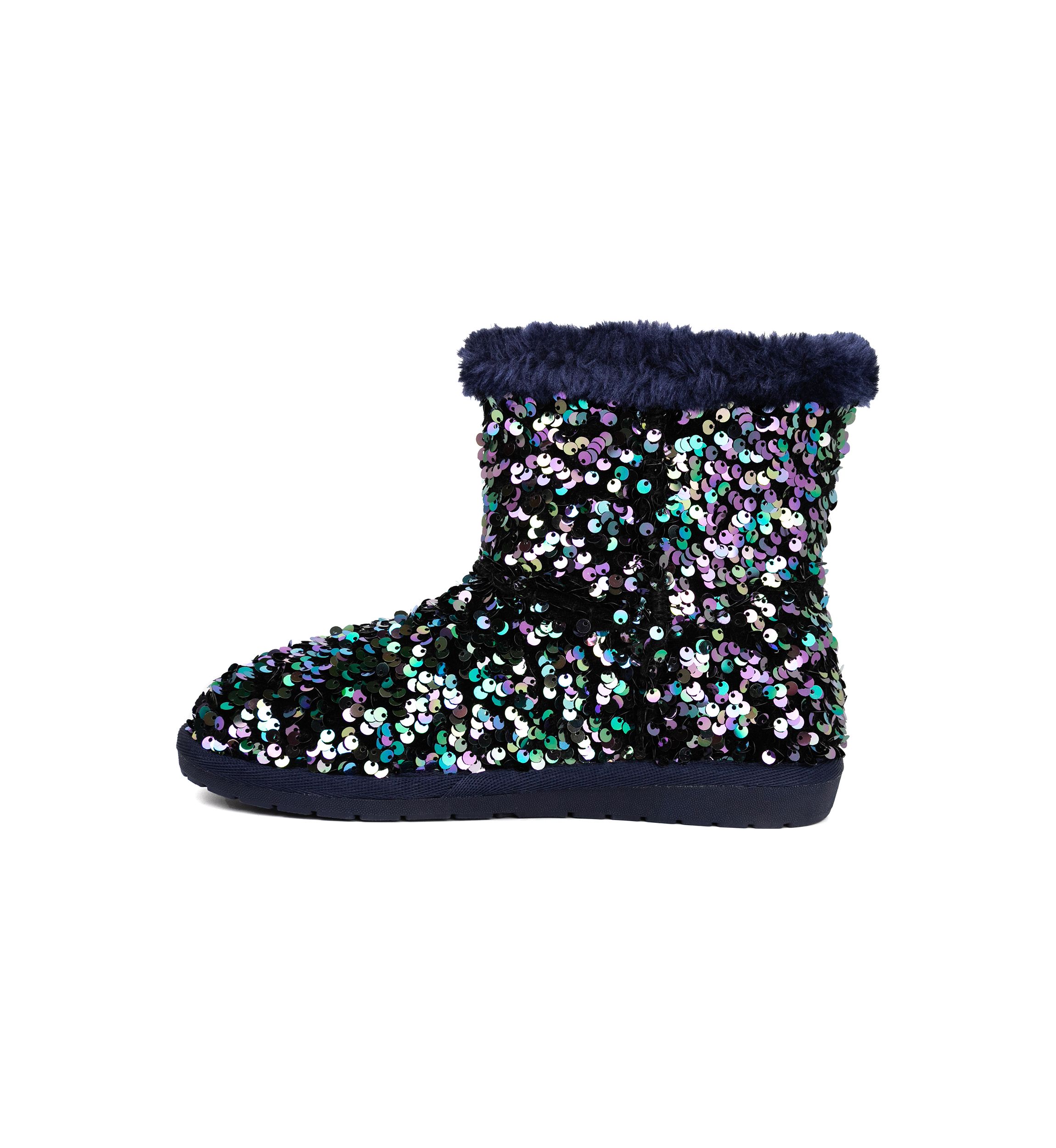 Polly 4 Cozy Booties