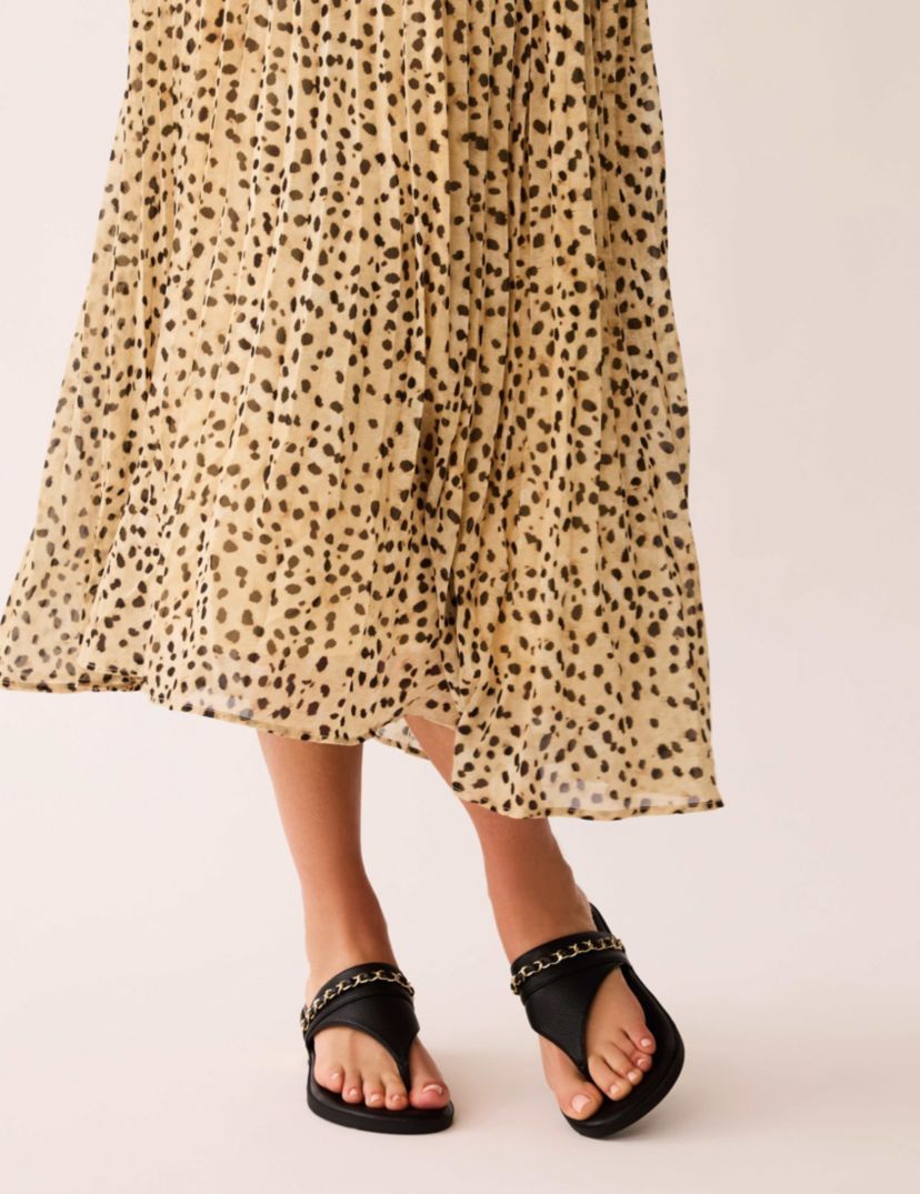 Taylor Sandal