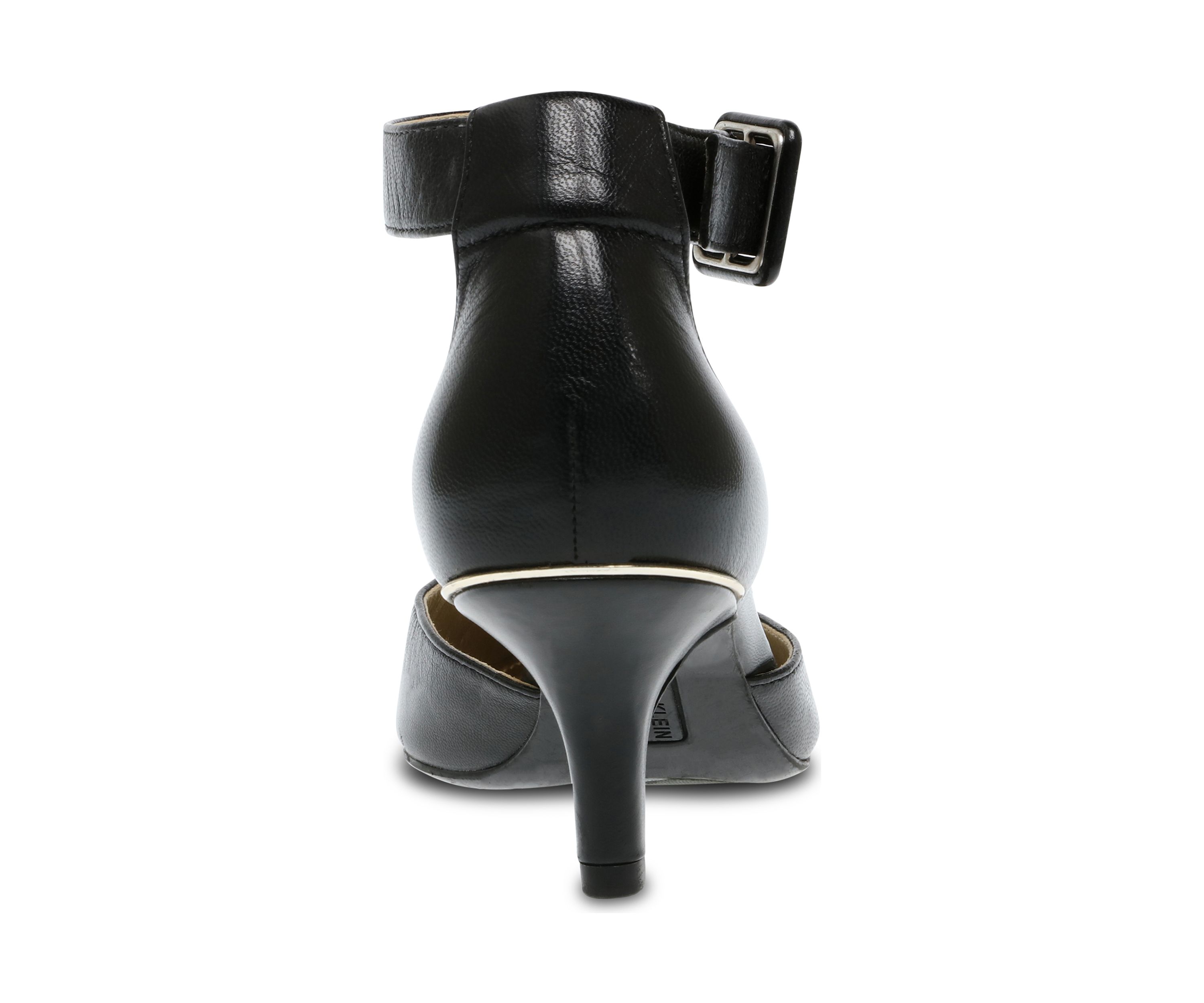 Fabulist Pumps