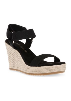 Wit Heeled Sandals