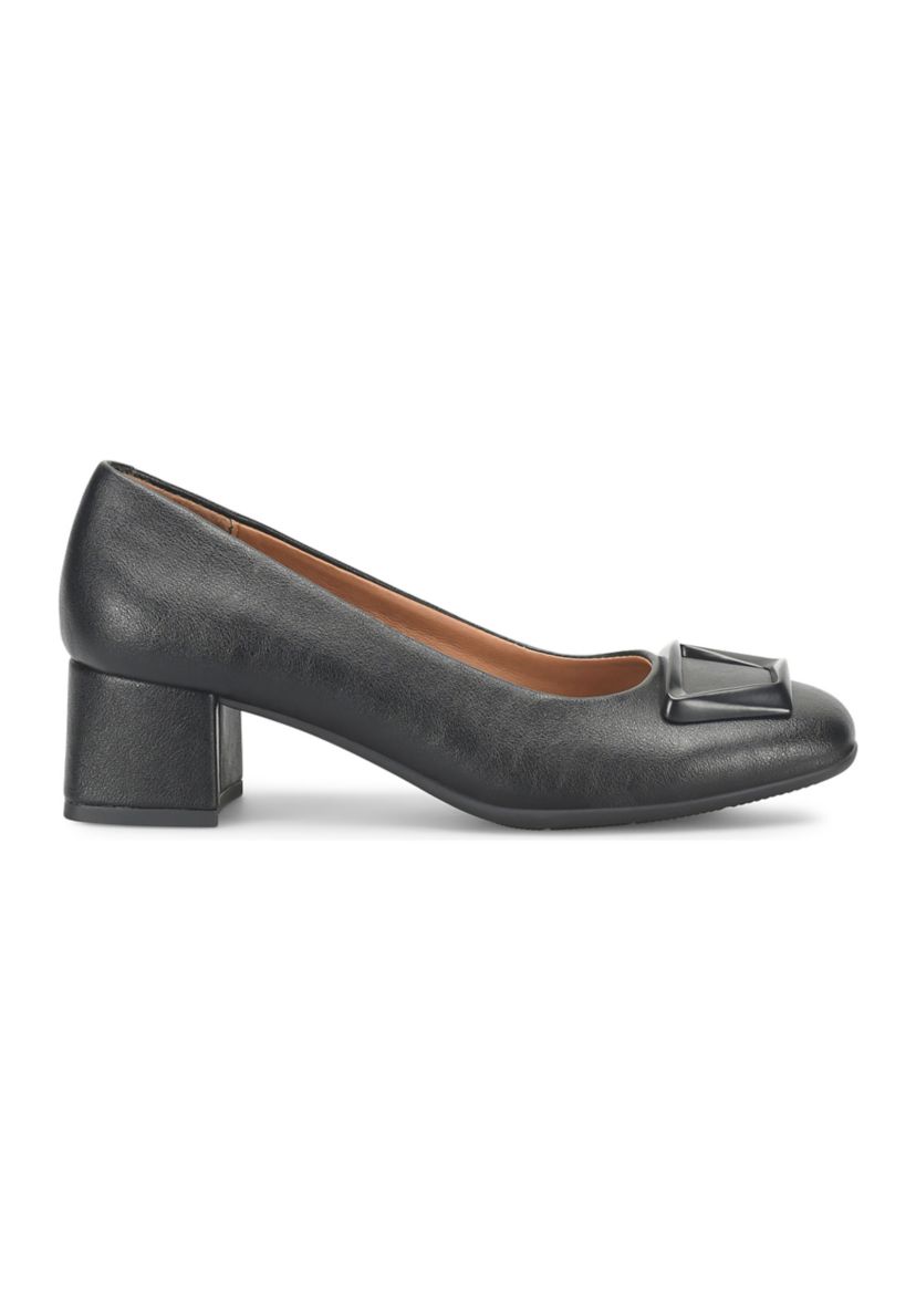 Payge Low Pumps