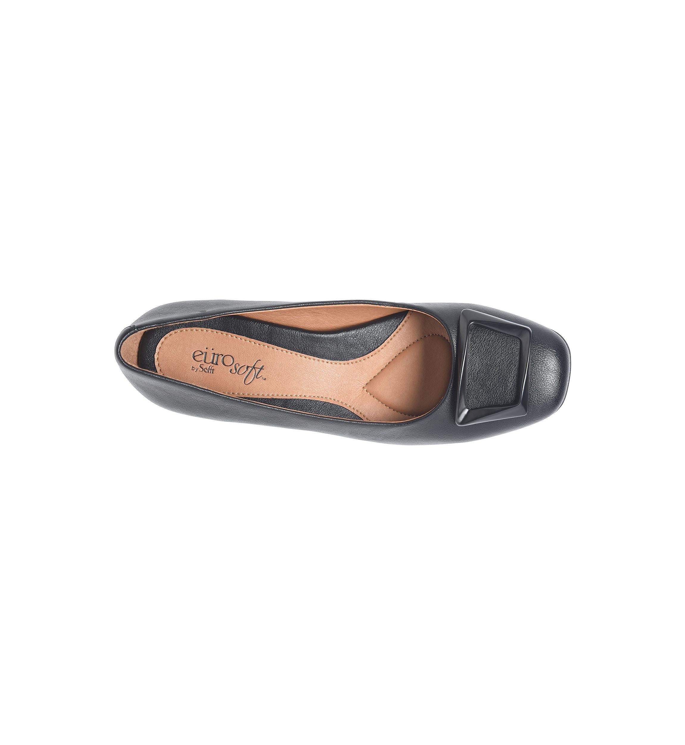 Payge Low Pumps