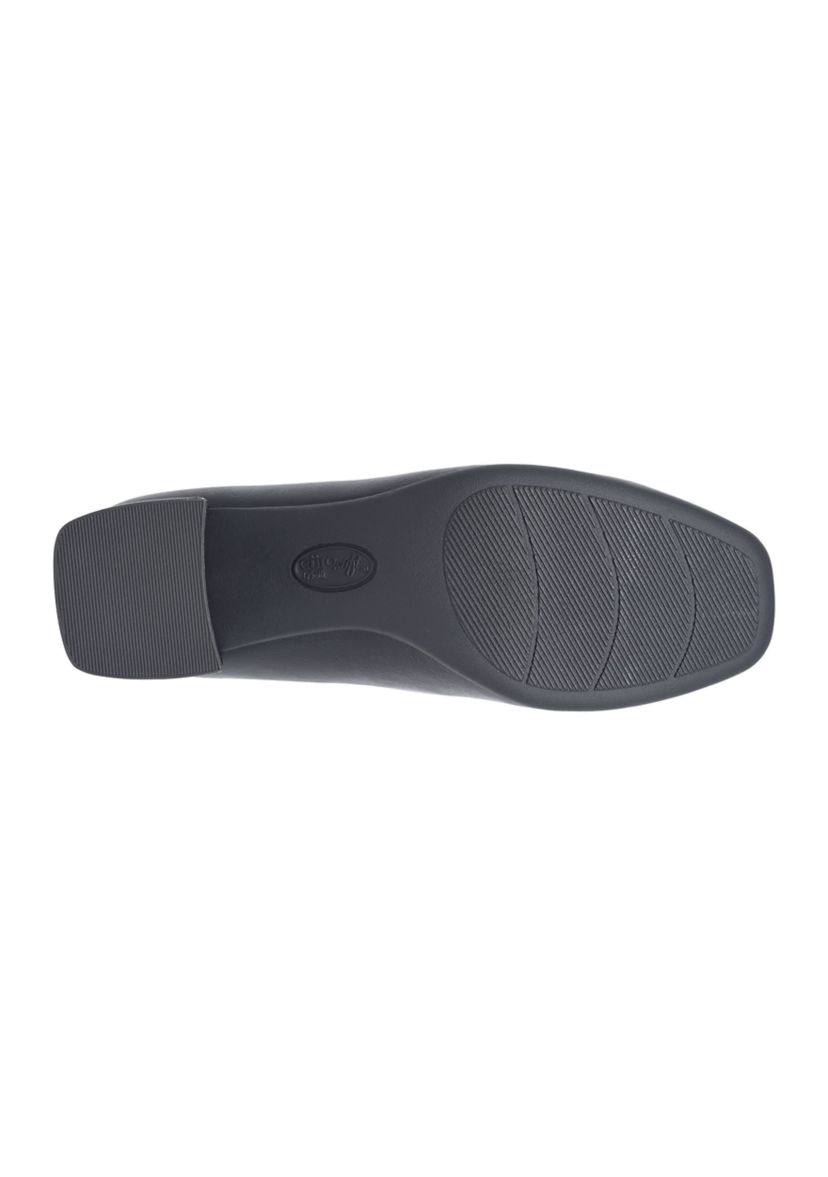 Payge Low Pumps
