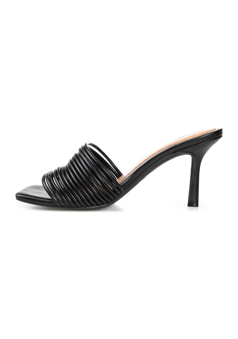 Calliope Pumps