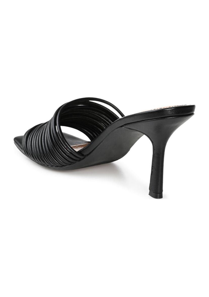 Calliope Pumps