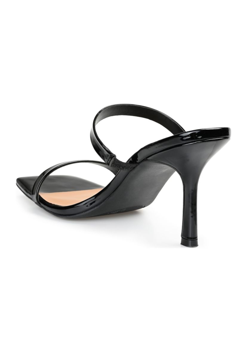 Brie Pumps