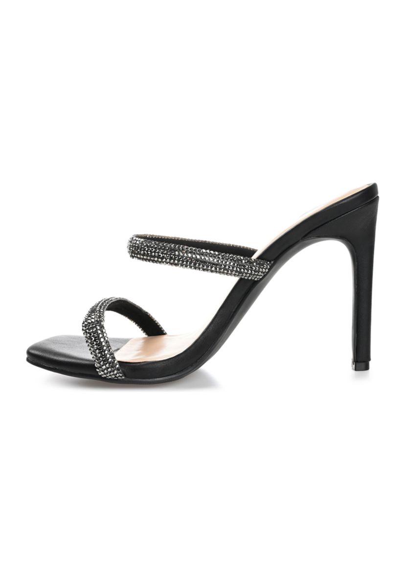Reena Pumps