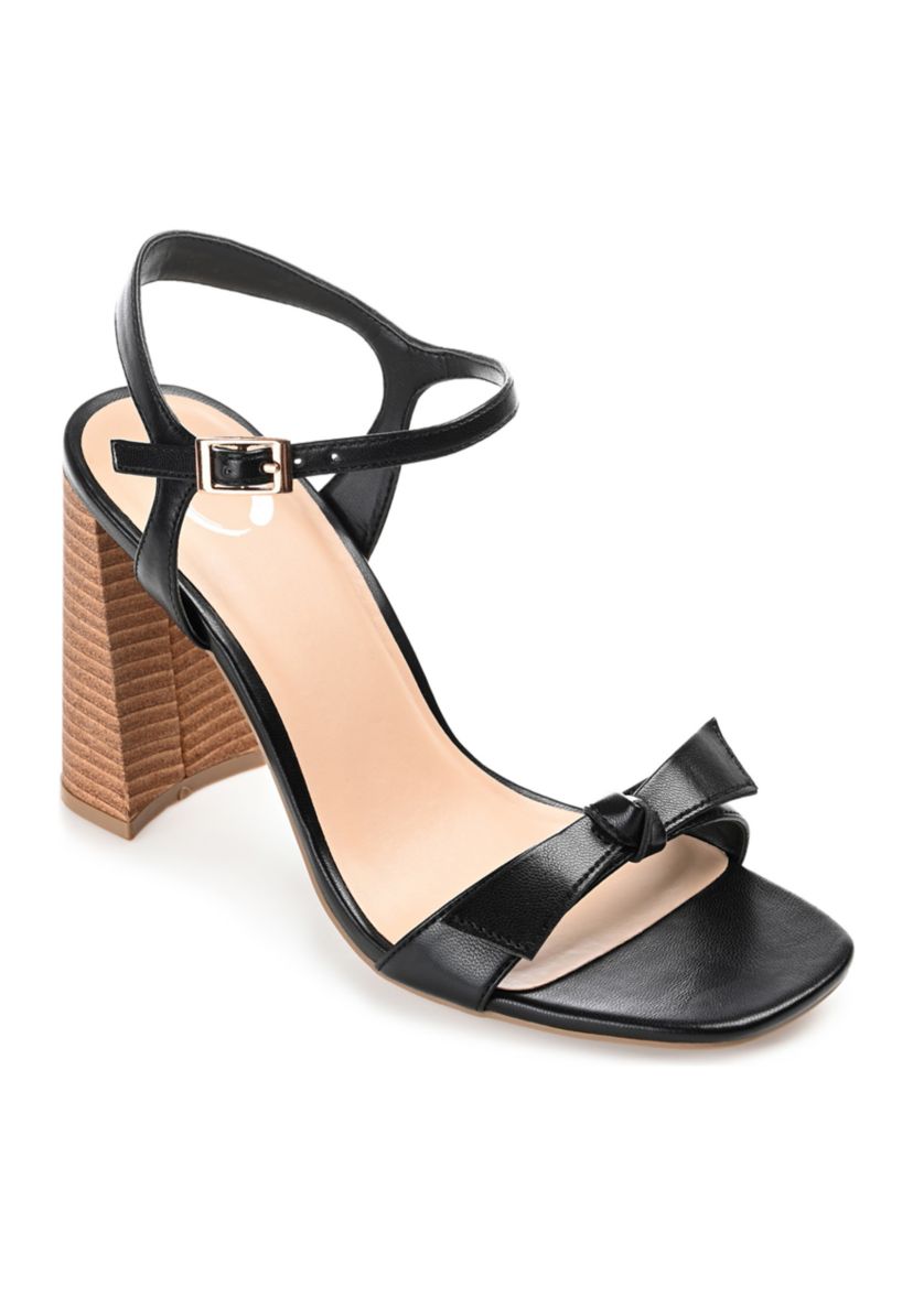 Dianne Pumps