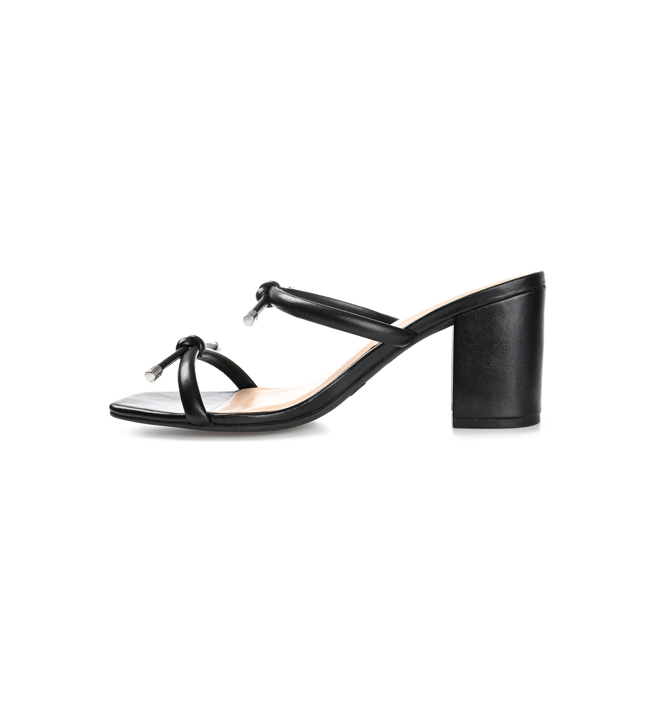 Jessa Pumps