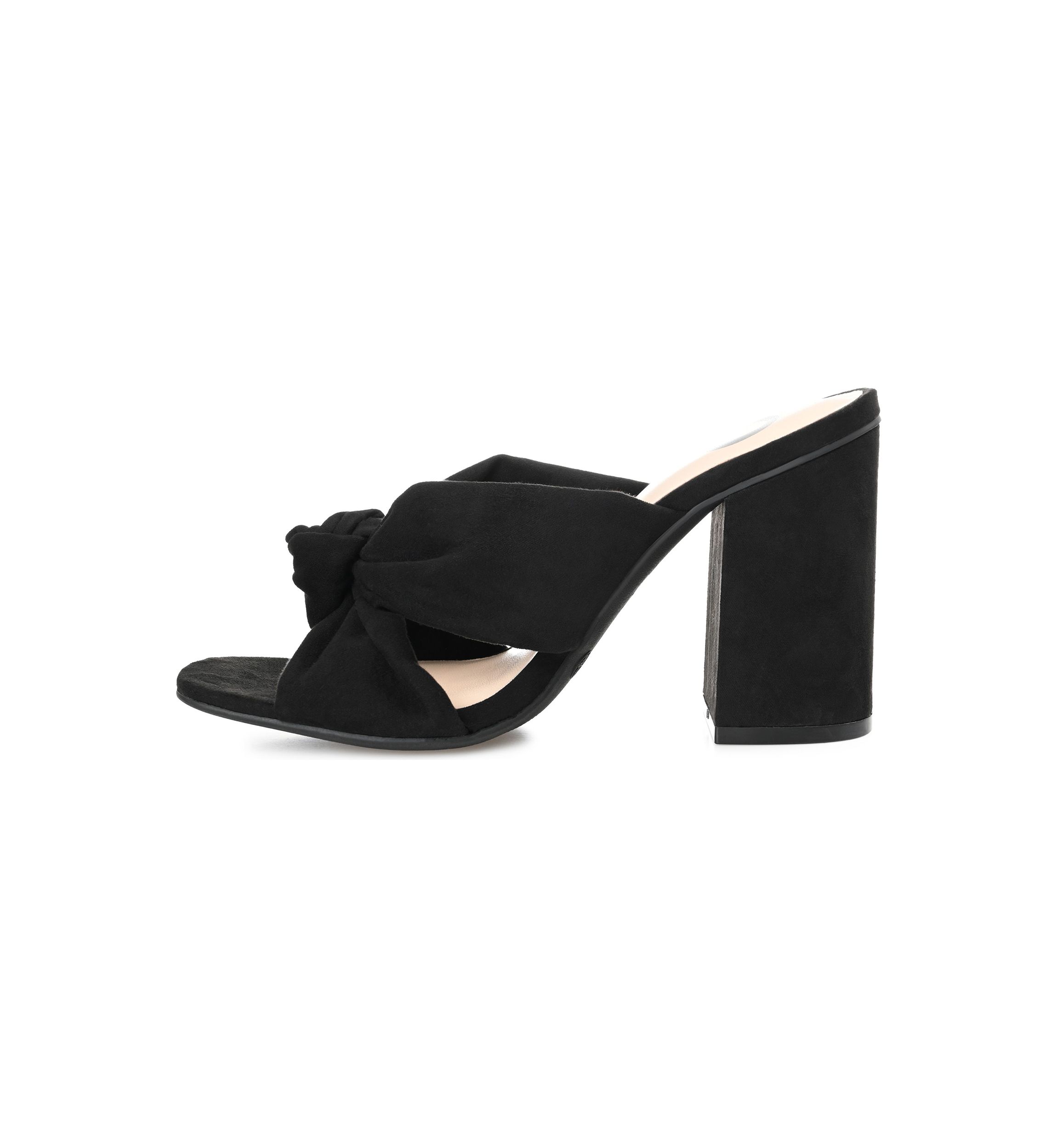 Tabithea Pumps