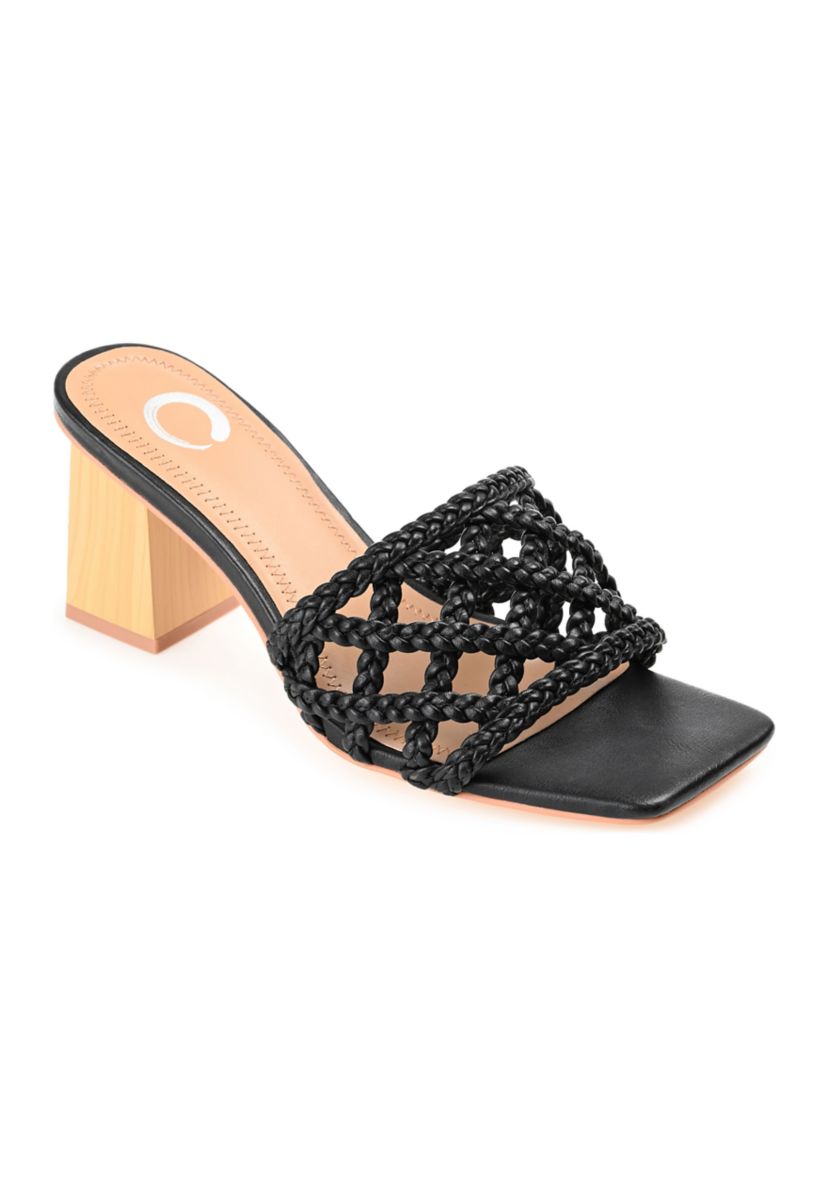 Evvie Pumps