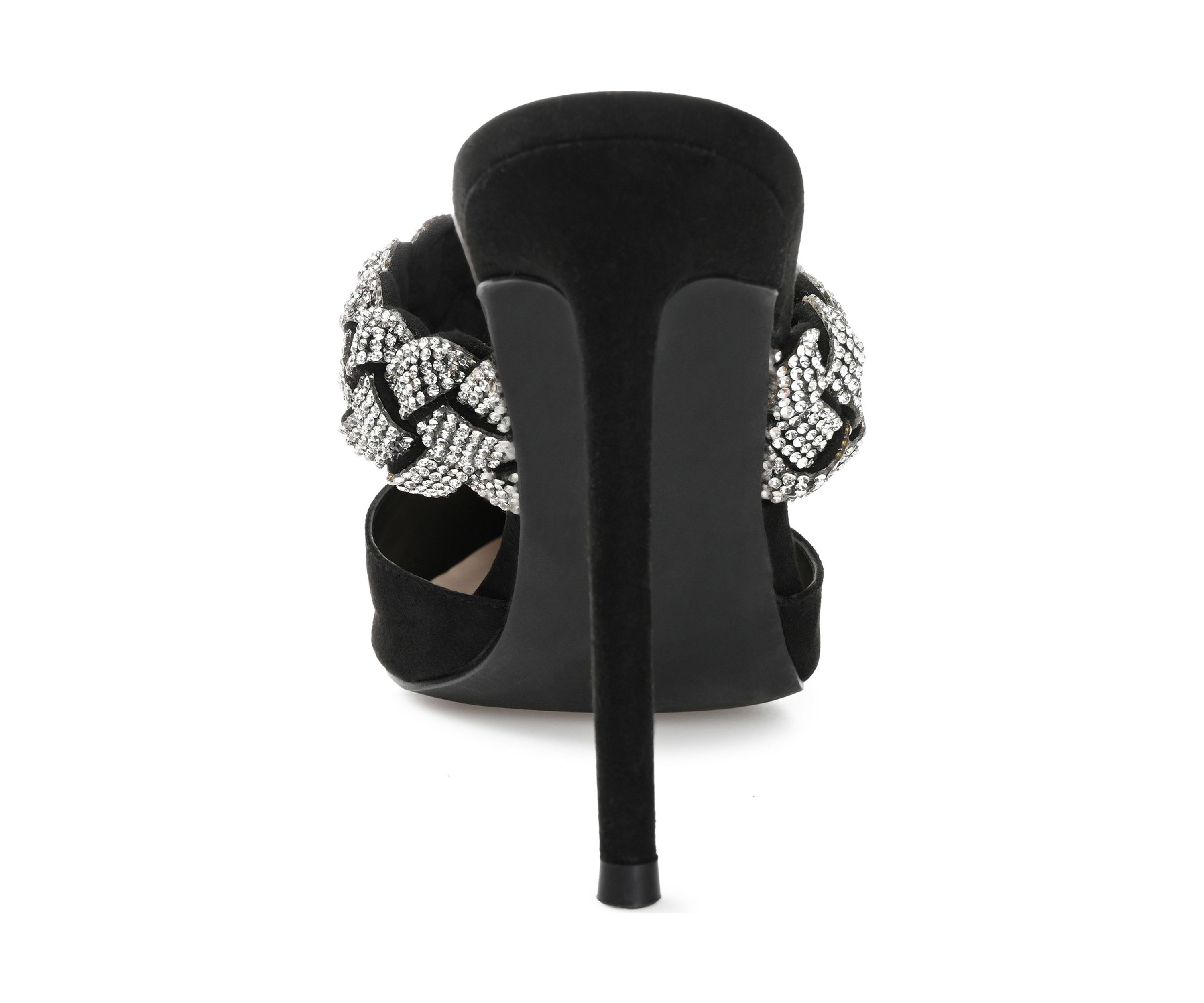 Hazzl Pumps