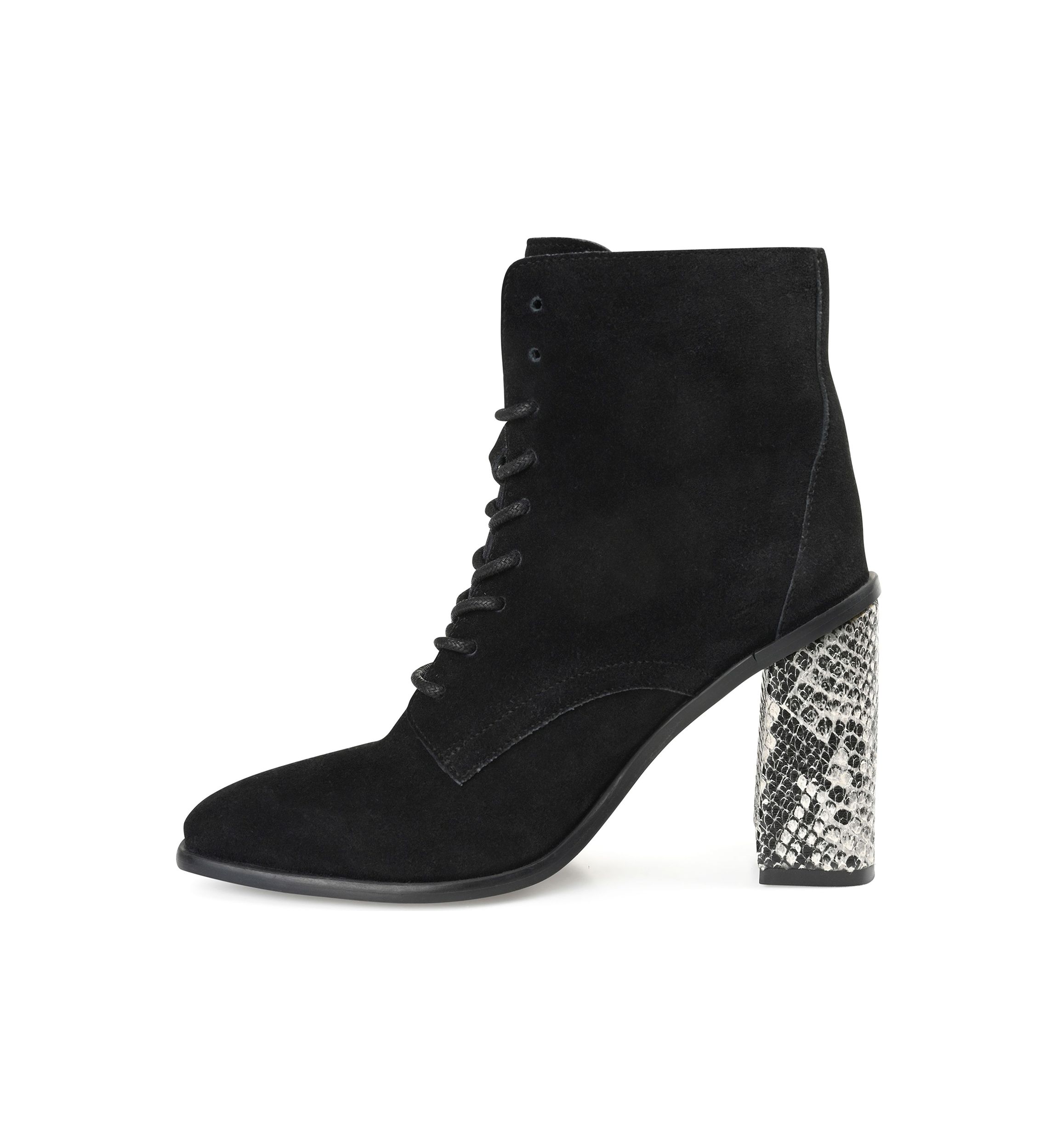Edda Booties