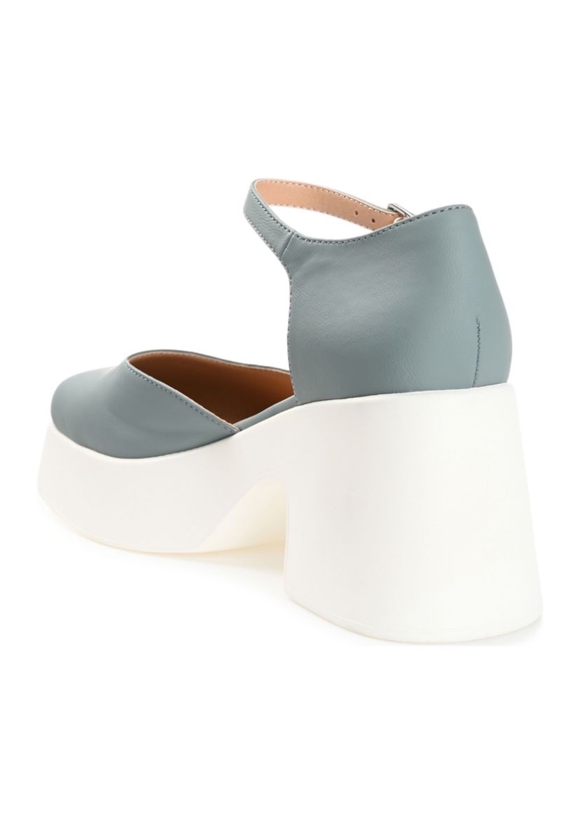Lizaa Pumps