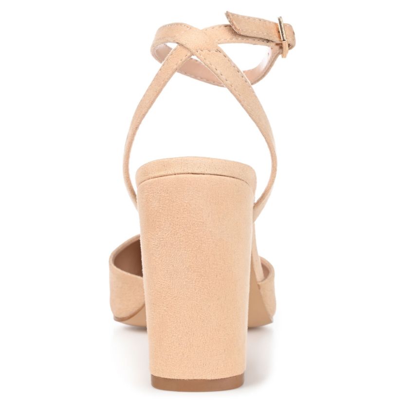 Tyyra Pumps
