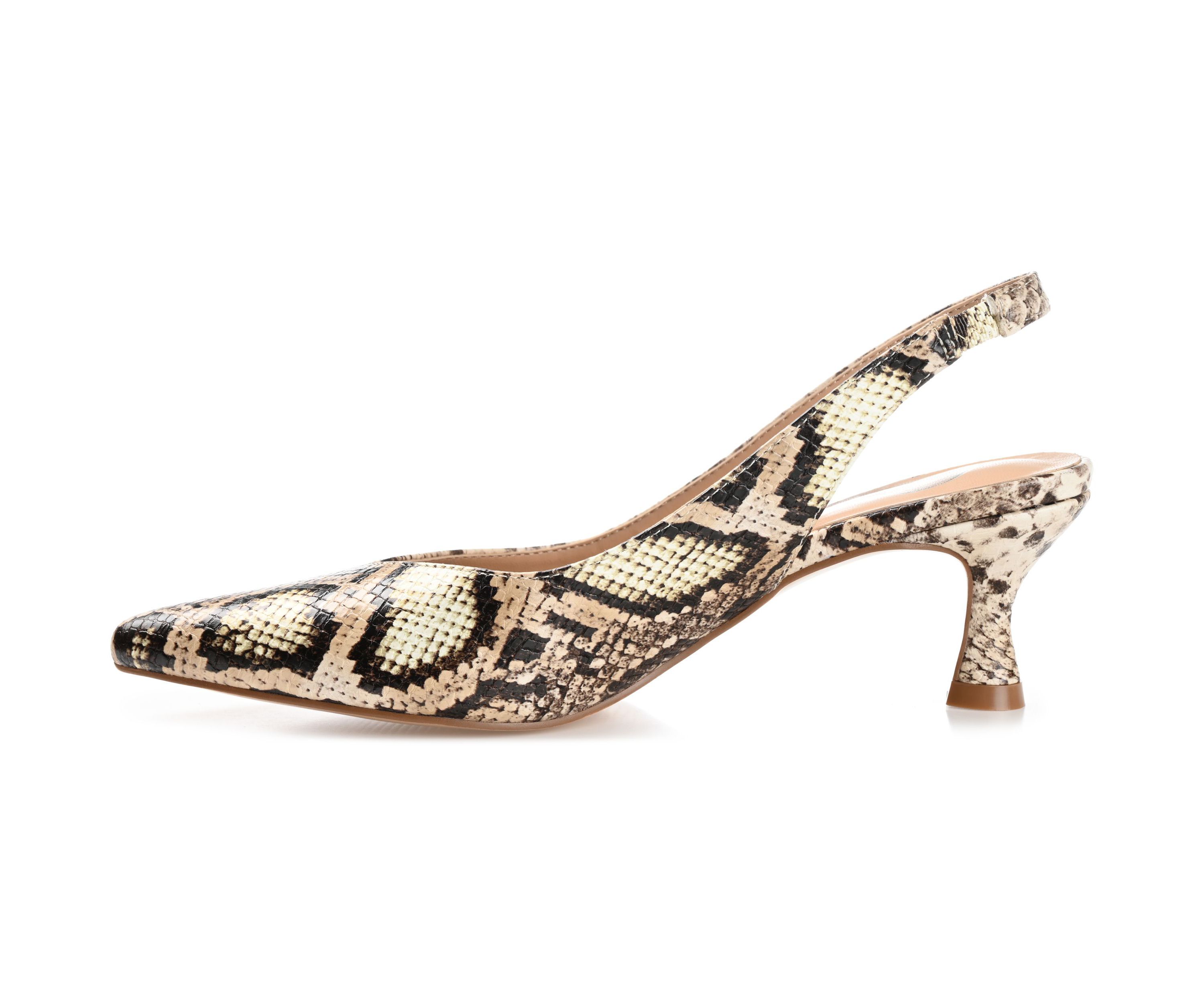 Mikoa Pumps