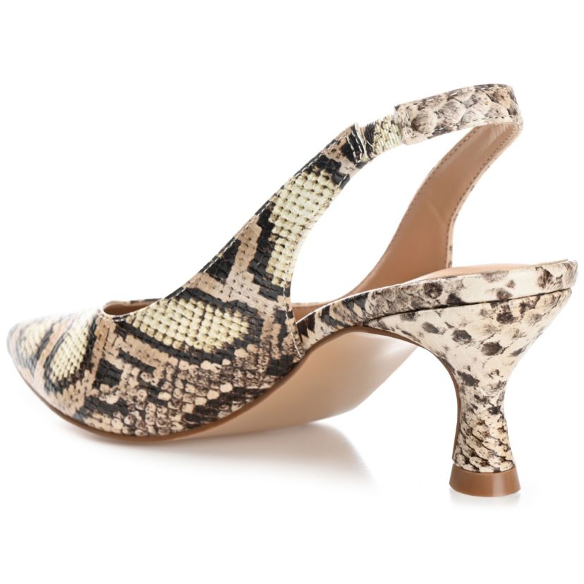 Mikoa Pumps