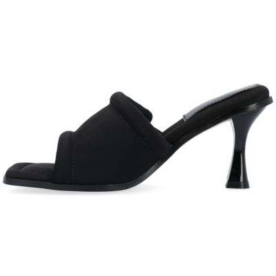 Addriel Pumps