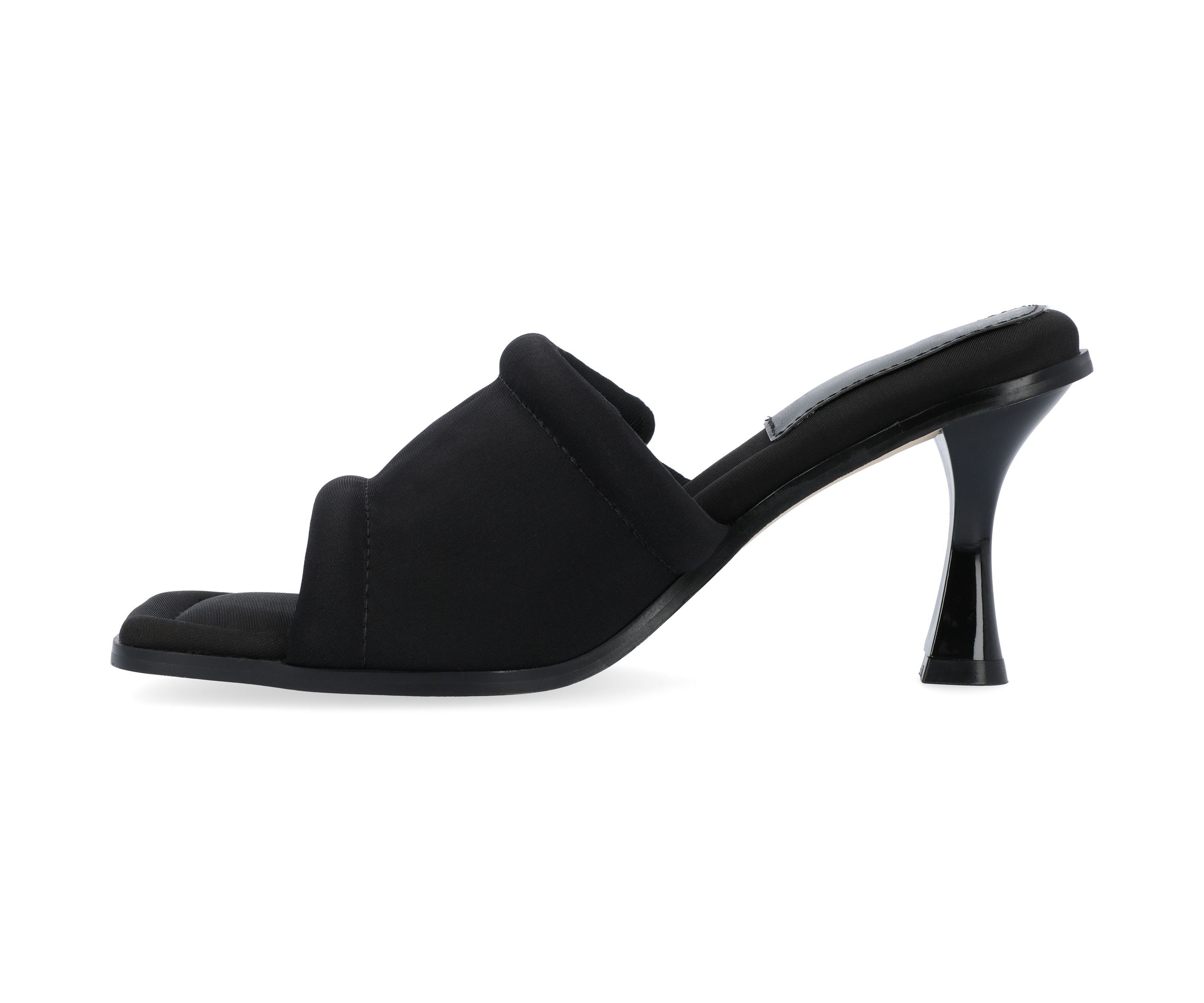 Addriel Pumps
