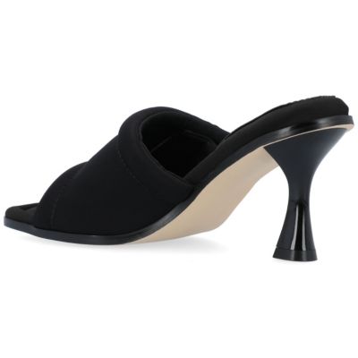 Addriel Pumps