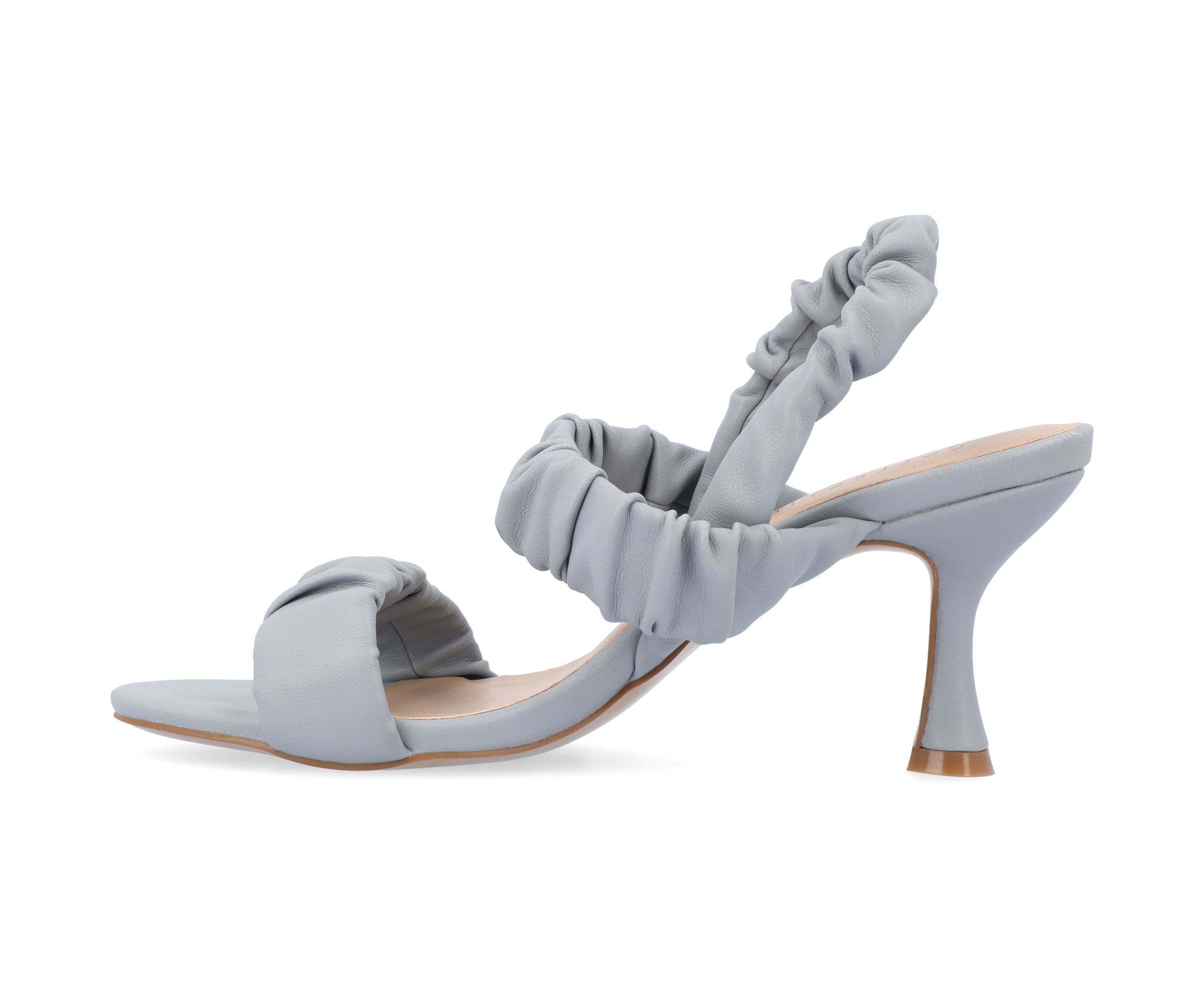 Amaree Pumps