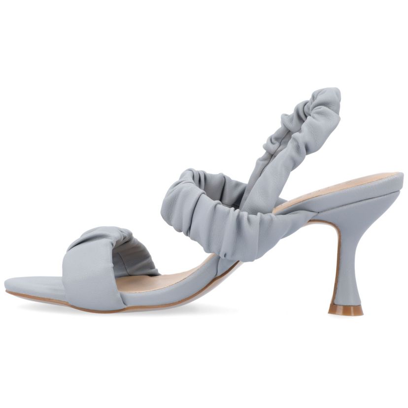 Amaree Pumps