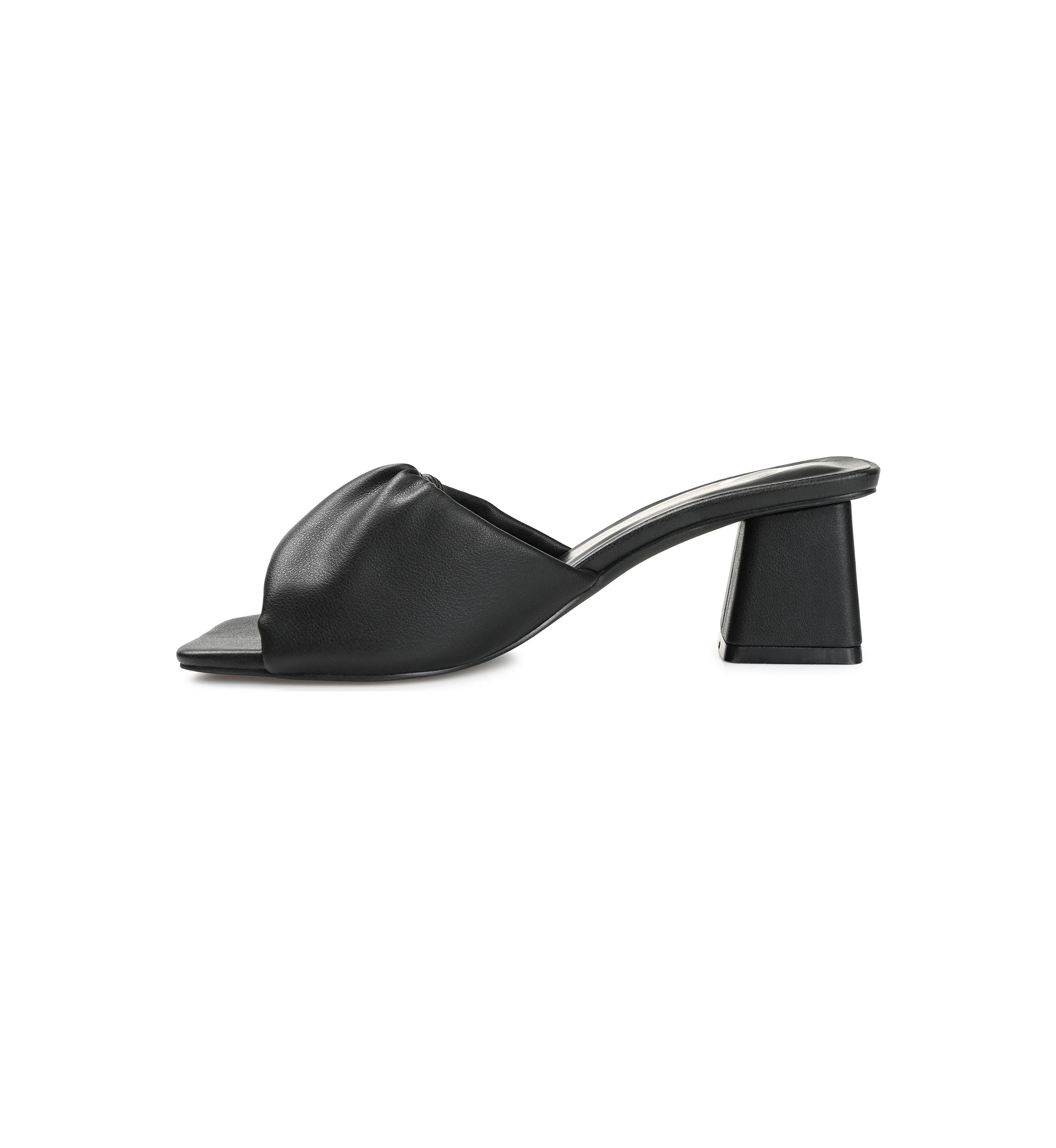 Briarr Pumps