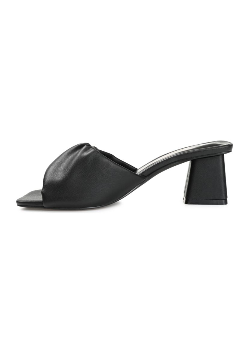 Briarr Pumps