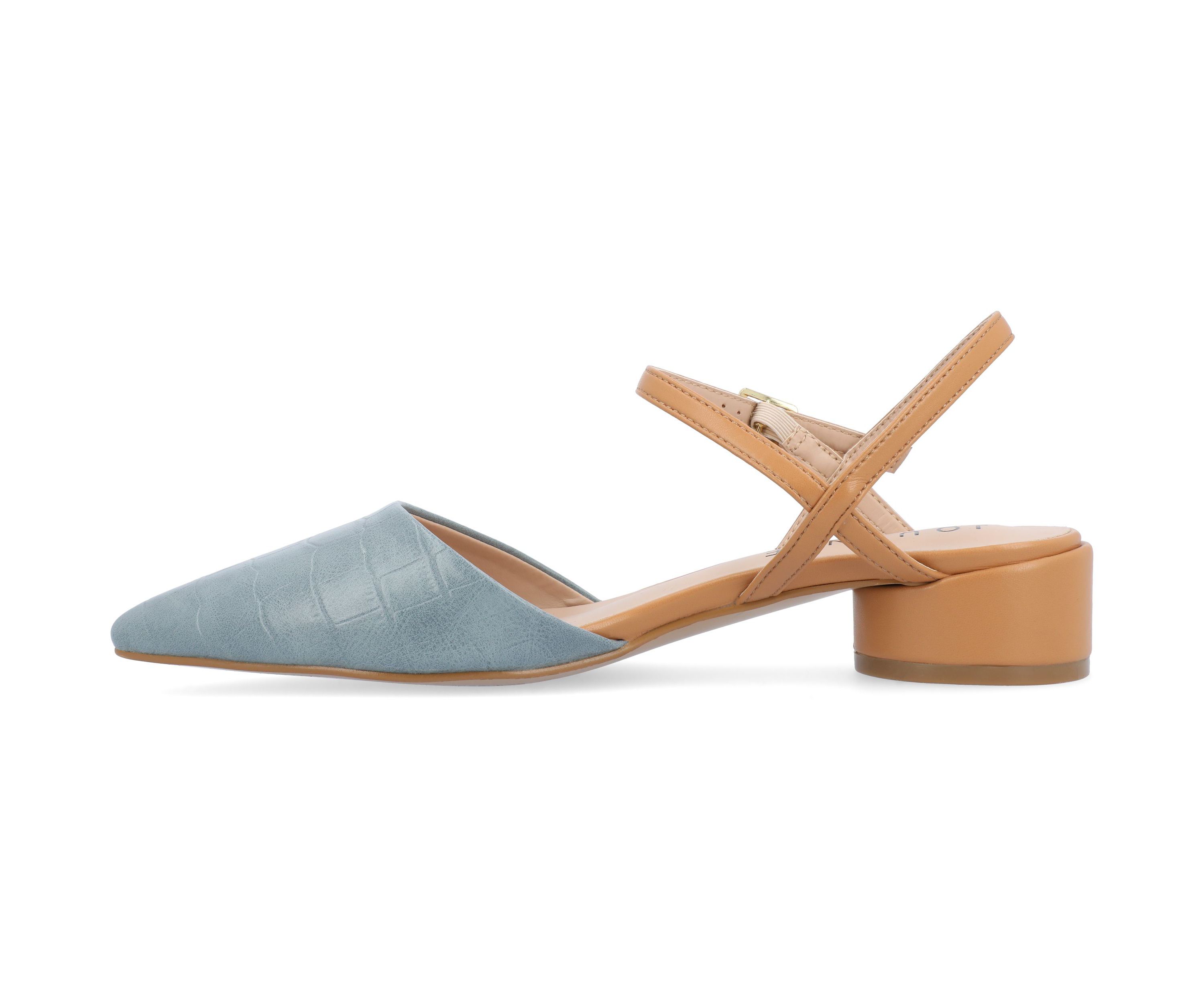 Brynn Pumps