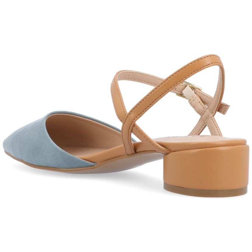 Brynn Pumps