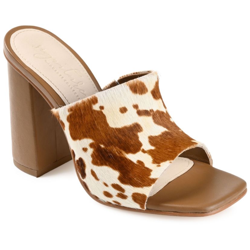 Deena Pumps