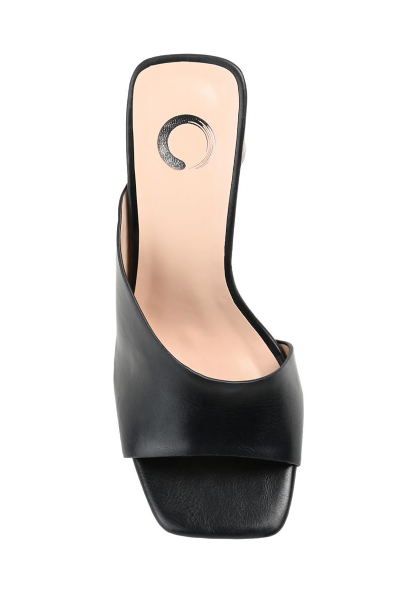 Dola Pumps