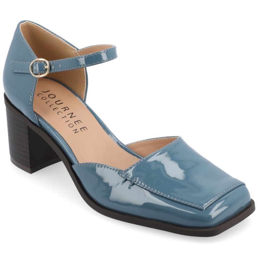 Evangeline Pumps