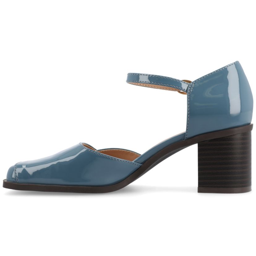 Evangeline Pumps