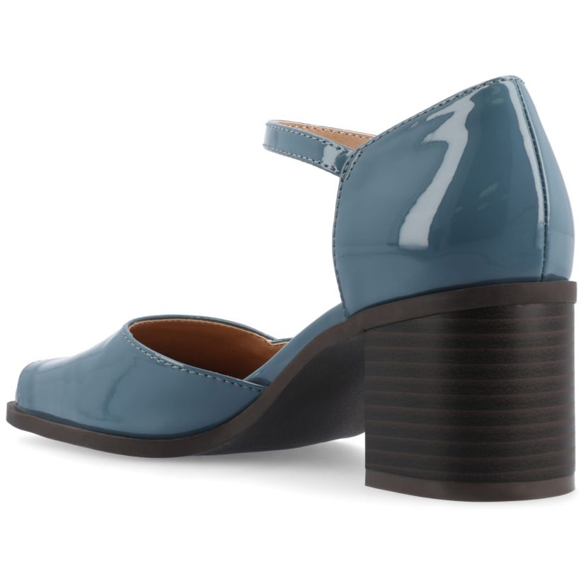 Evangeline Pumps