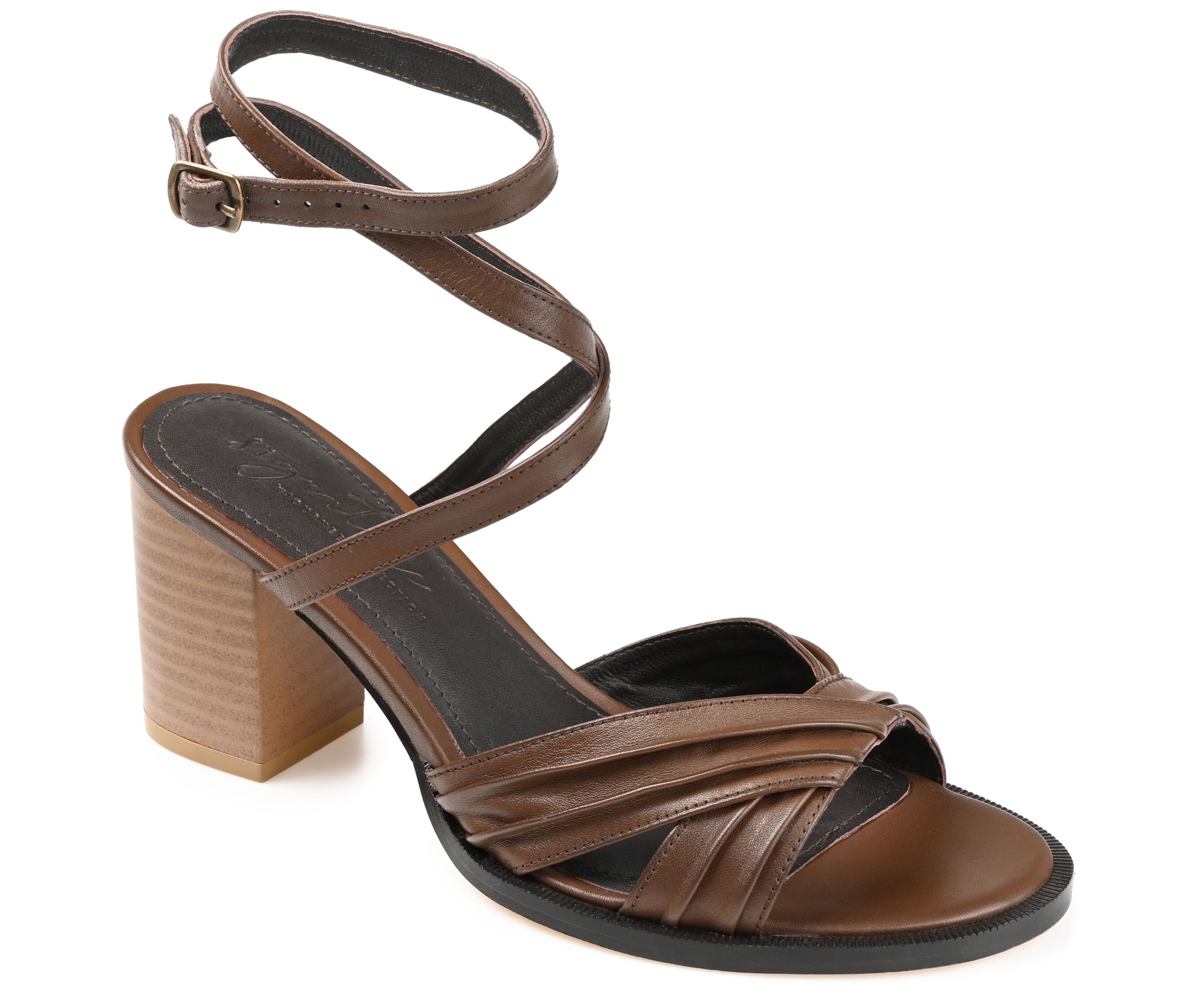 Freeda Pumps