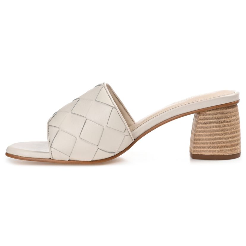 Kellee Pumps