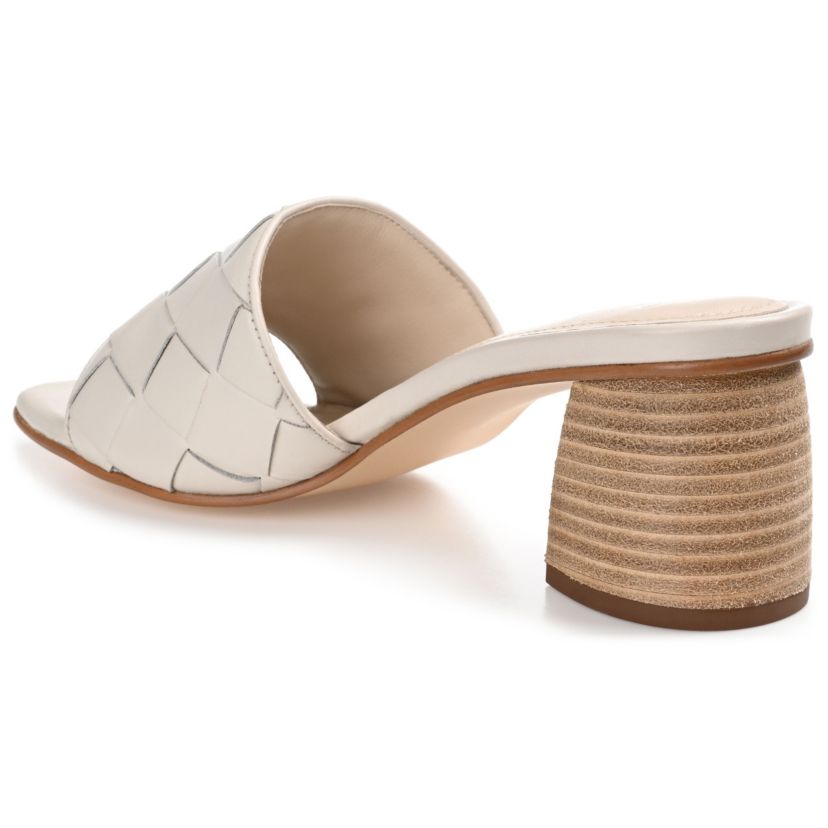 Kellee Pumps