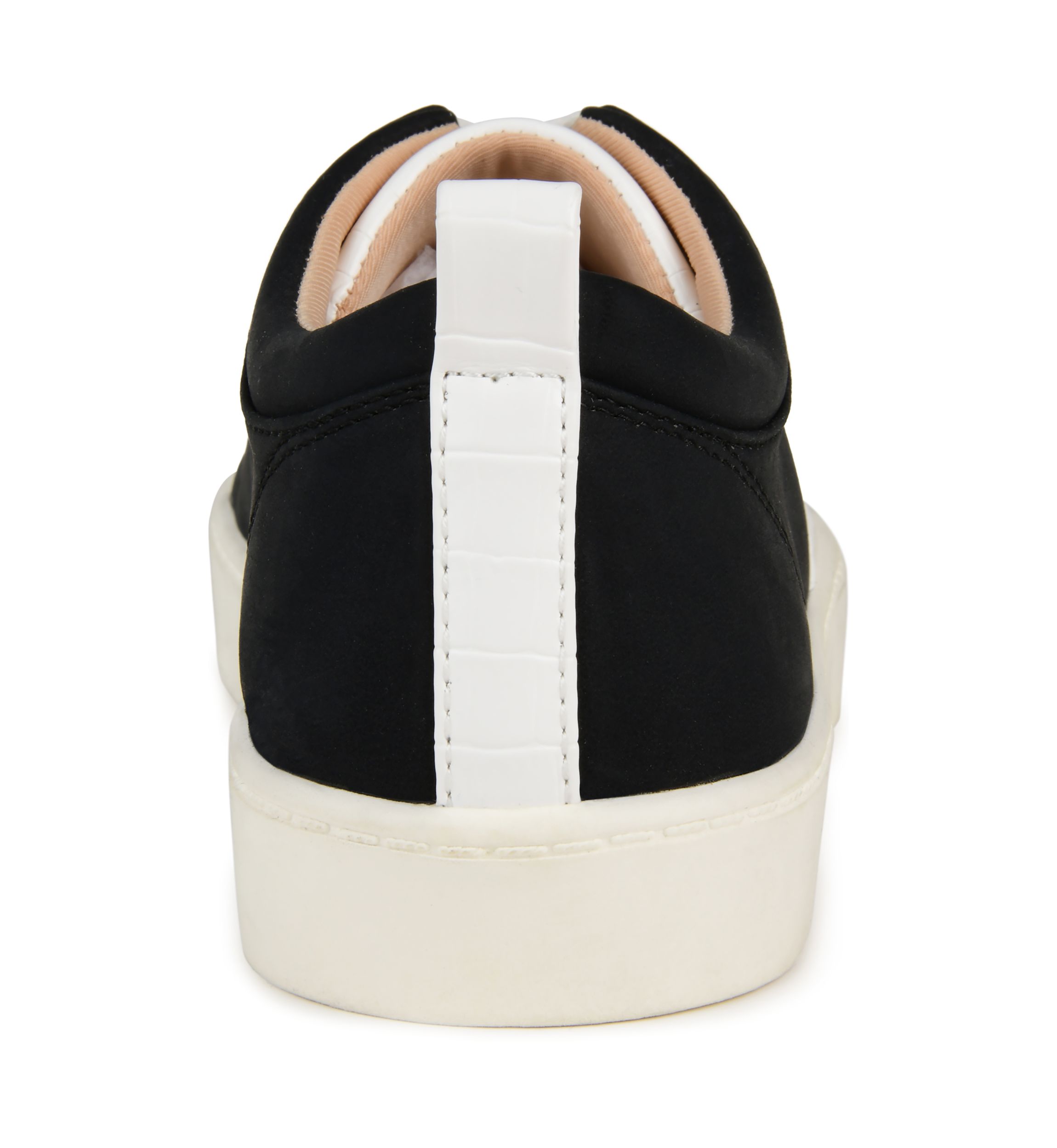 Kyndra Sneakers