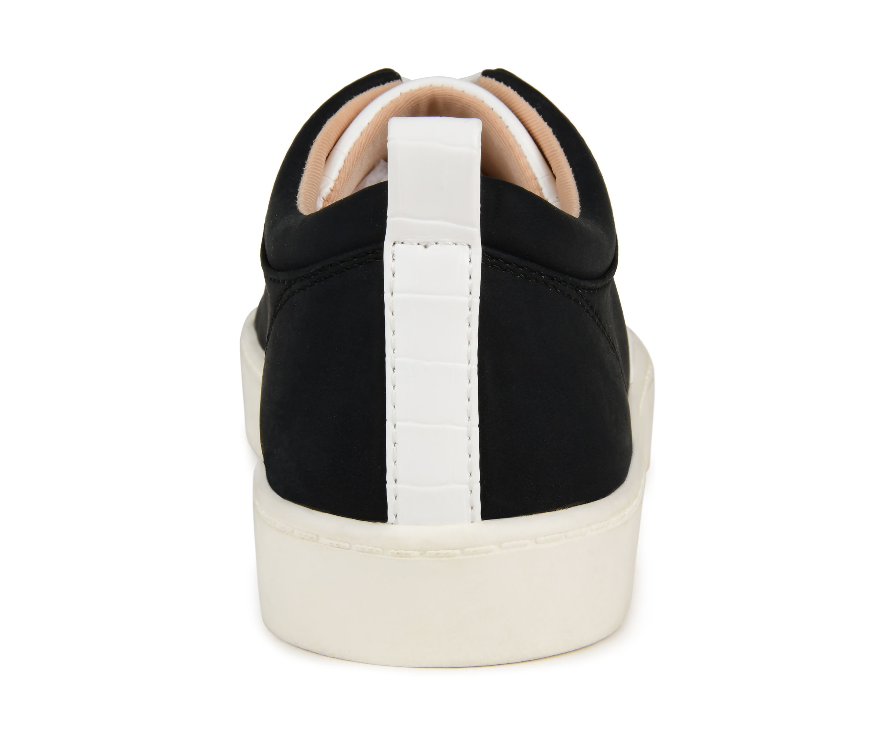 Kyndra Sneakers