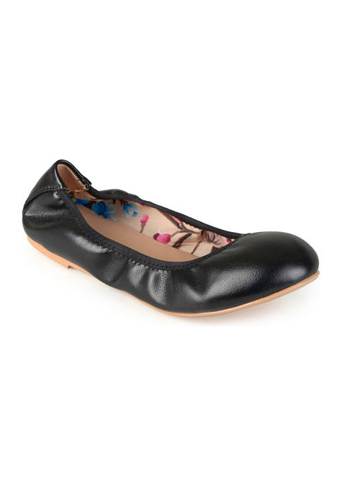 Journee Collection Lindy Flats