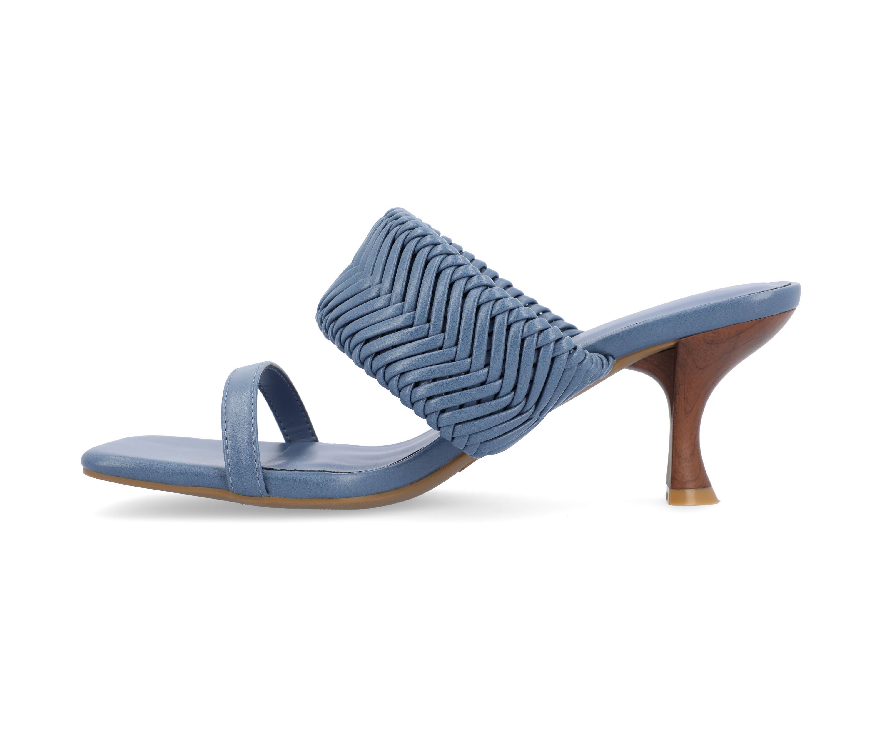 Monyka Pumps