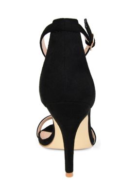 Polly Pumps
